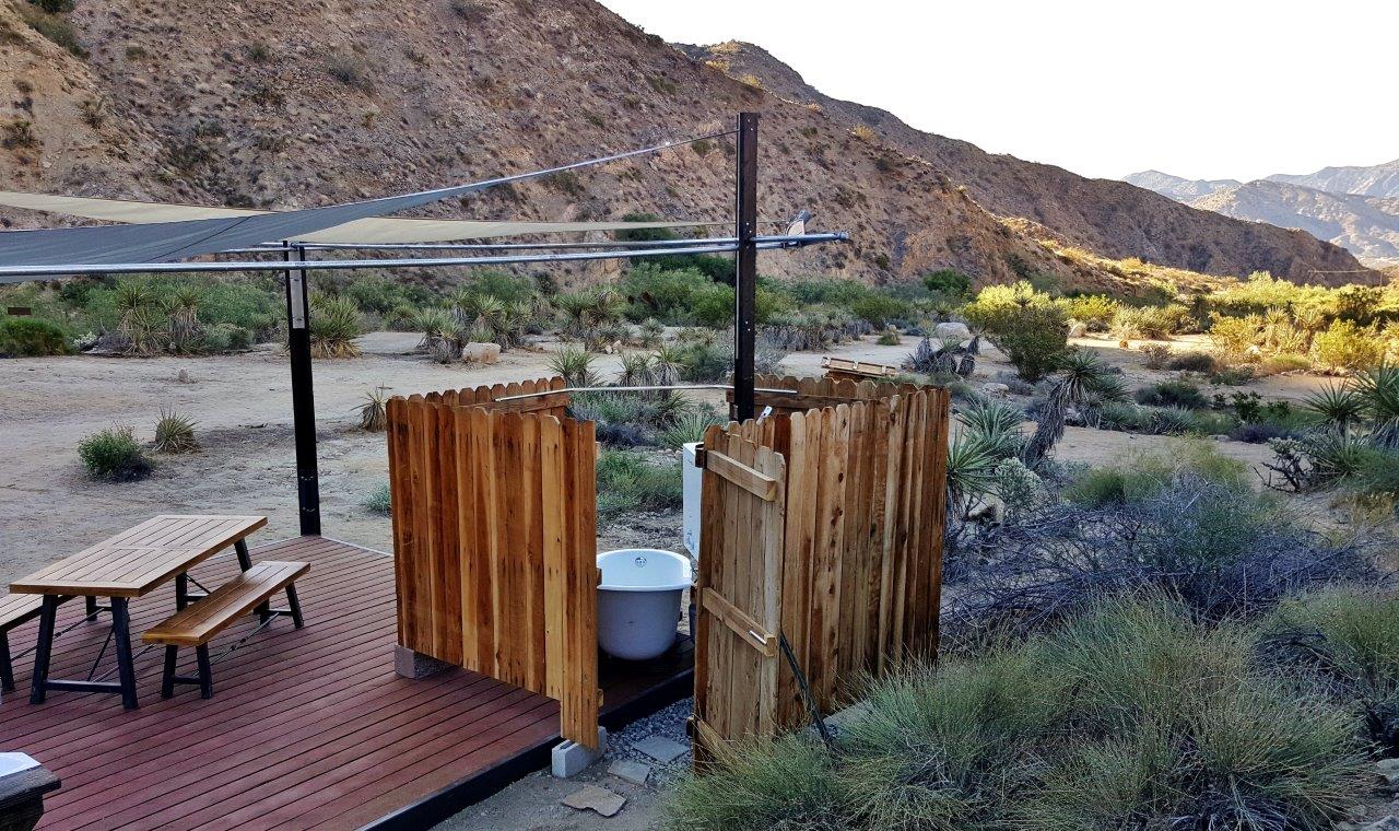 Private Outdoor Soaking Tubs - Hidden Passage Guest Ranch